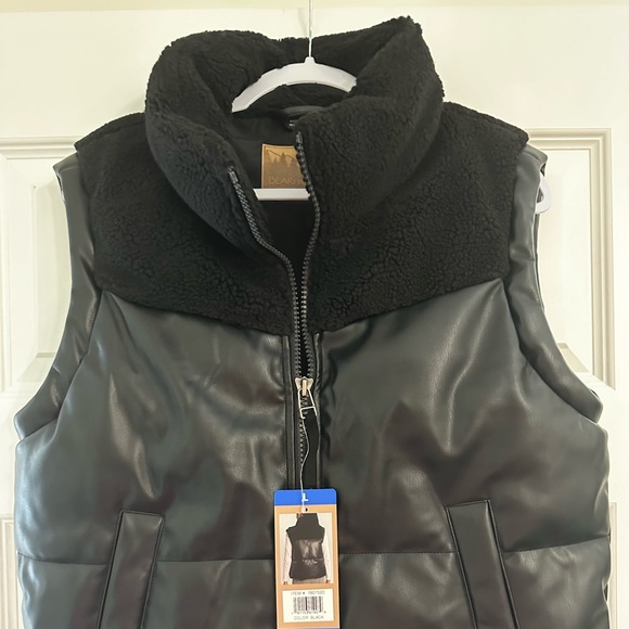 Bearpaw Woman’s Faux w/sherpa (Large) - Picture 1 of 4